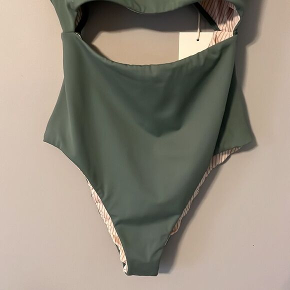New! LOCAL THREAD Matador One Piece Swimsuit in Aloe Size Small NWT no padding - Picture 4 of 11
